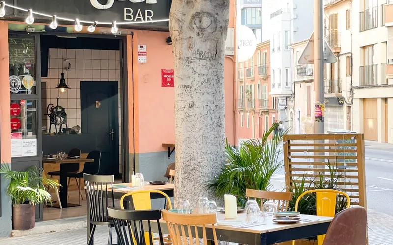 Stagier Bar